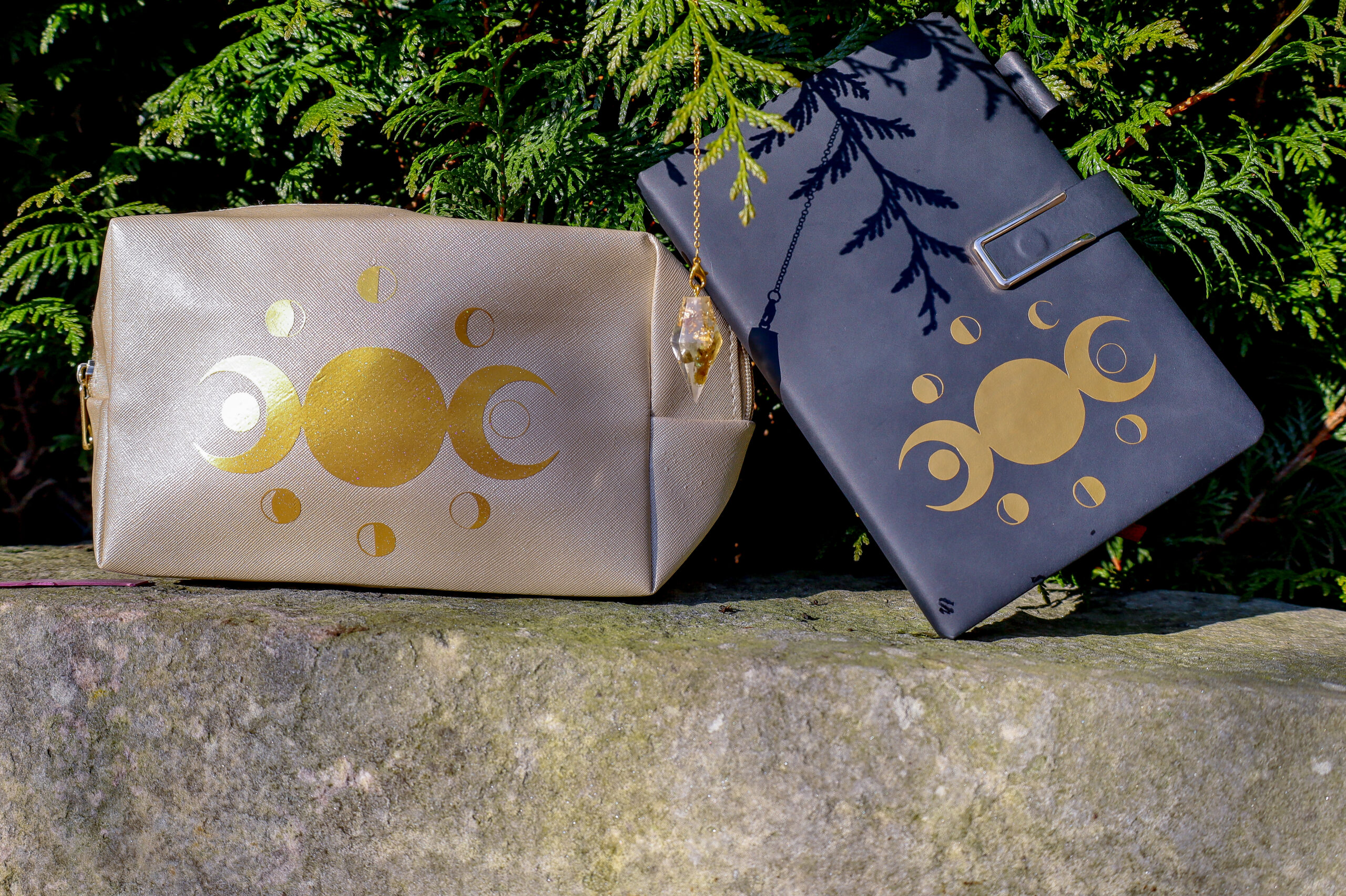 Conditions Générales de Vente (CGV) coffret spirituel 3 pièces – carnet, pendule surprise & trousse Énergétique