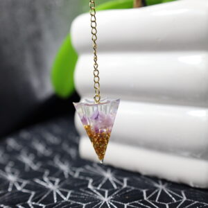 pendule amethyste et doré en perle