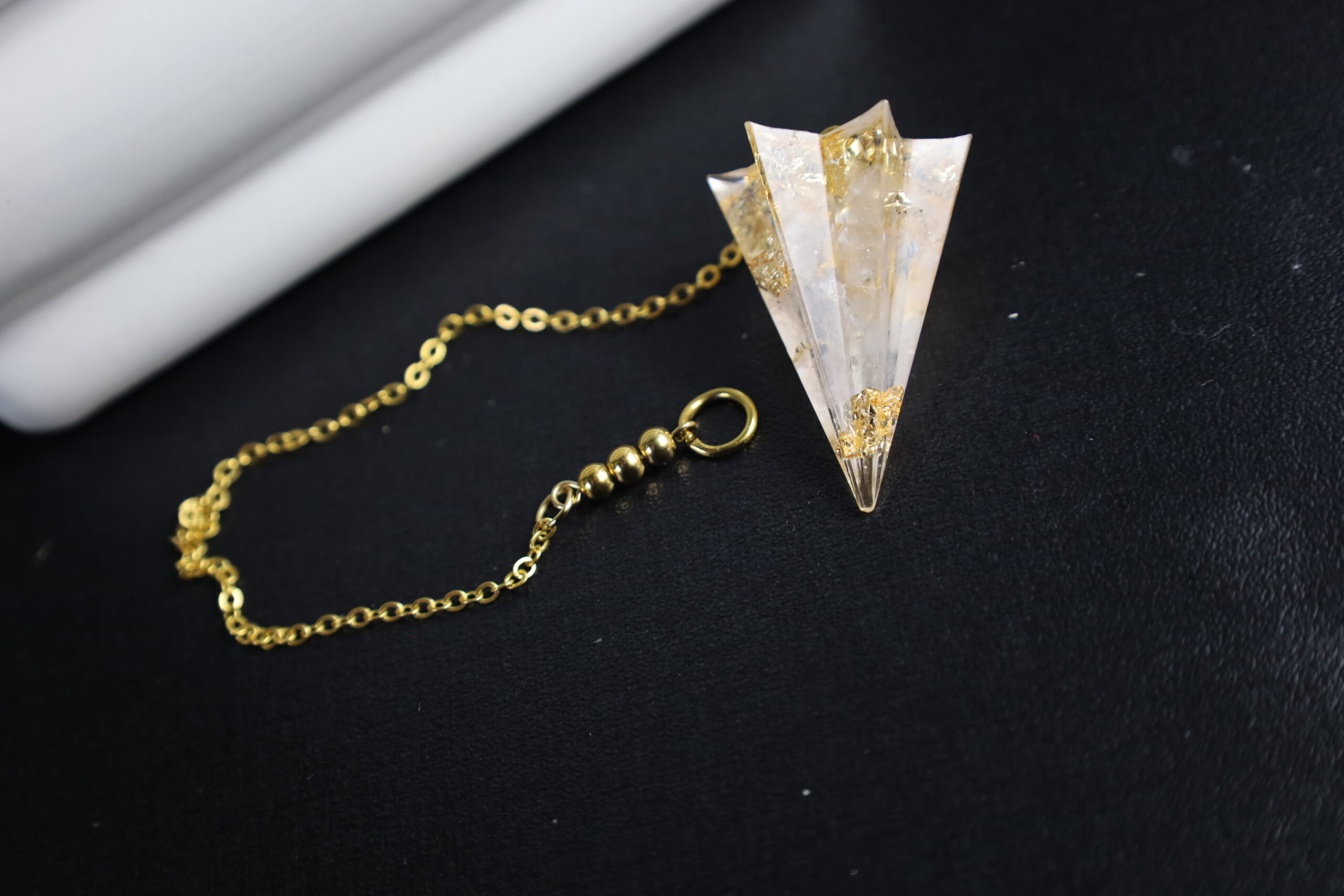 pendule en quartz rose pendule en quartz rose