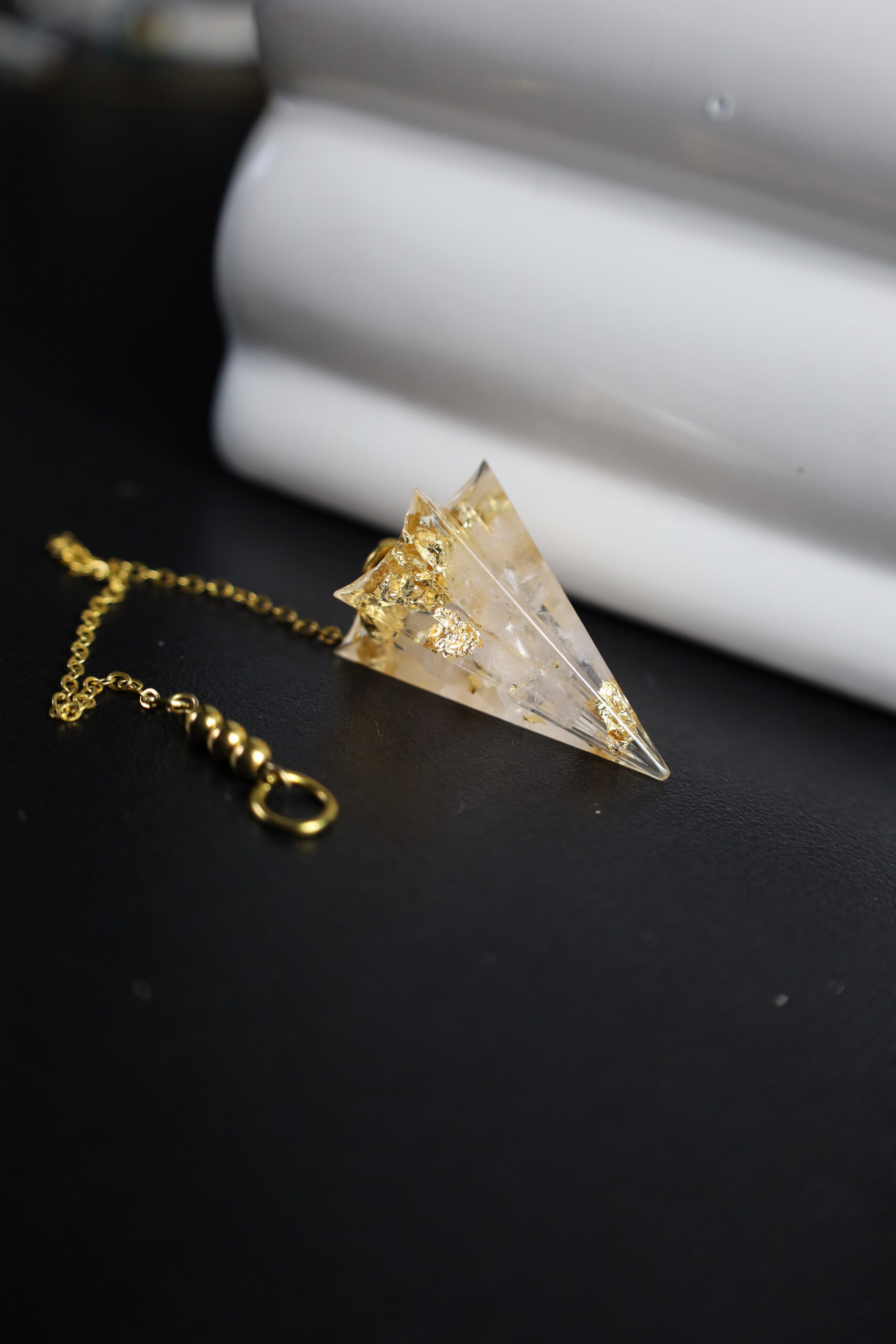 pendule en quartz rose pendule en quartz rose