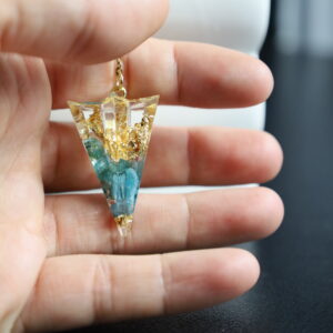 pendule en apatite bleue Étoilé