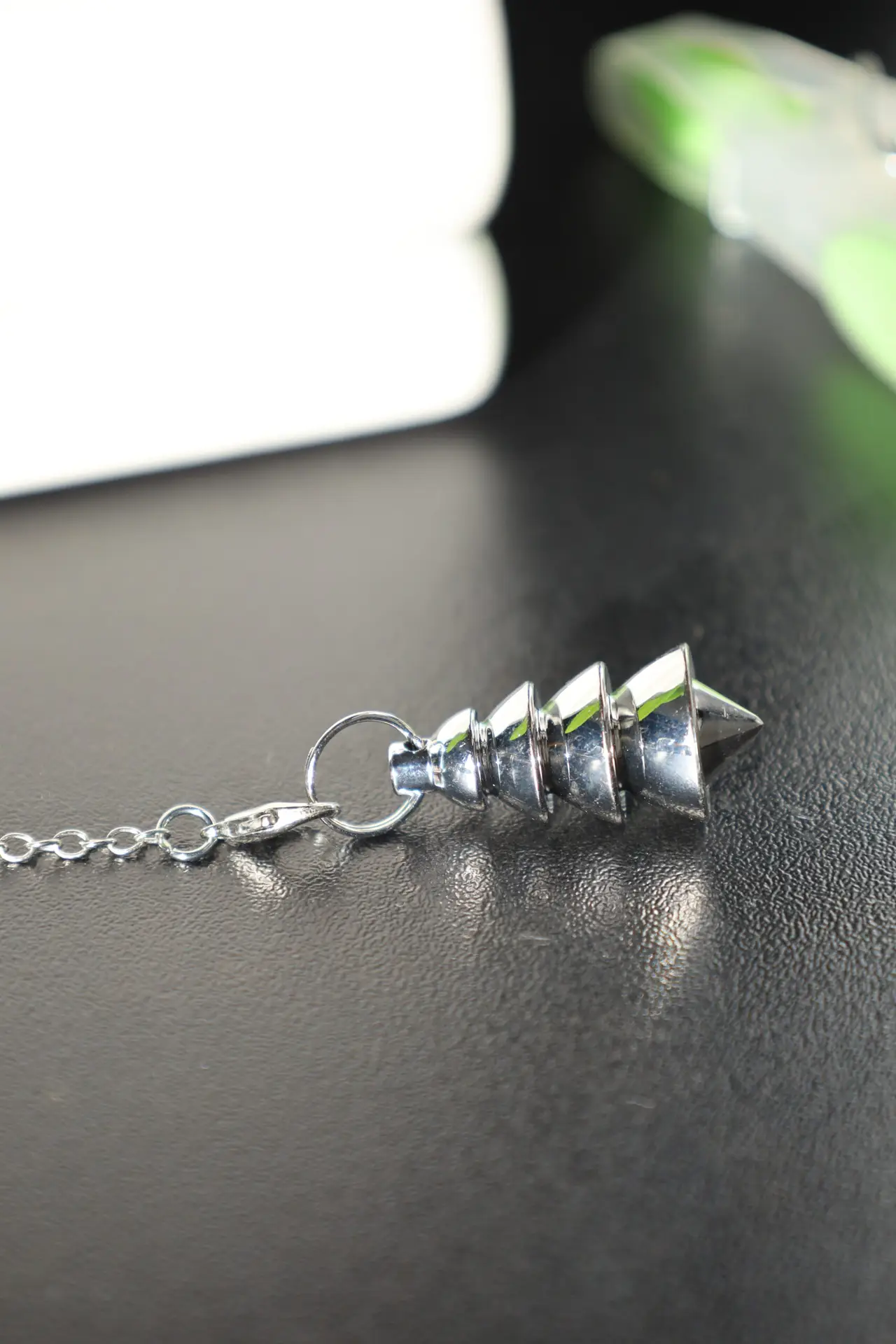 pendule en métal argenté pendule en métal argenté