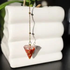 pendule artisanal en résine, jaspe et feuilles dorées