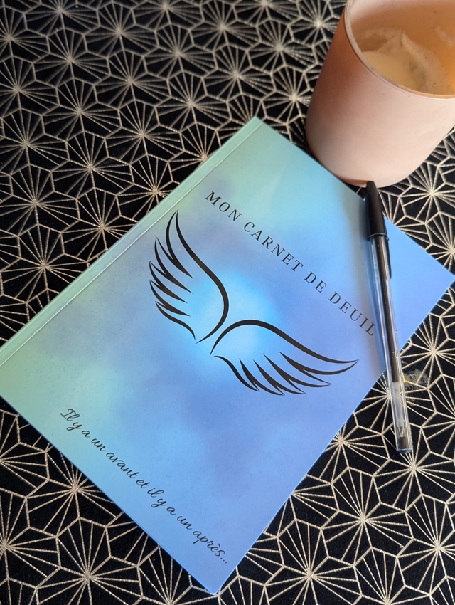 carnet de deuil à remplir avec exercice. ideal pour faire un deuil et passé une étape douloureuse